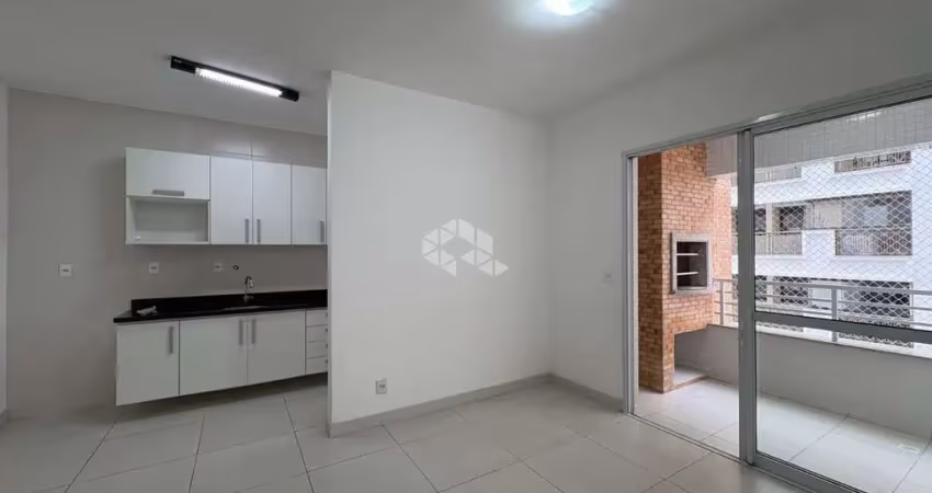 APARTAMENTO COM 2 QUARTOS SENDO 1 SUÍTE SACADA COM CHURRASQUEIRA E ESTRUTURA COMPLETA NO ITACORUBI FLORIANÓPOLIS