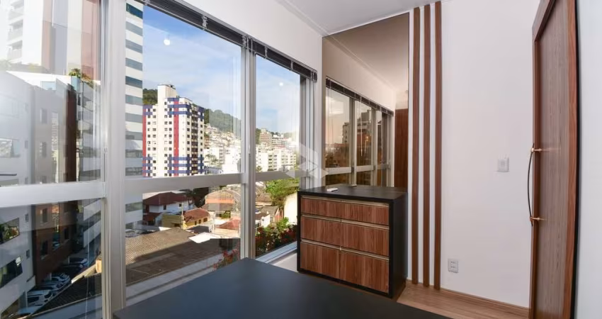 SALA COMERCIAL PRONTA PARA USO AO LADO DO SHOPPING BEIRA MAR NO CENTRO DE FLORIANÓPOLIS