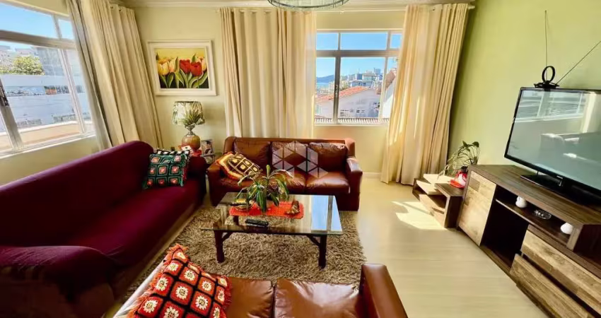 Casa ampla 5 quartos sendo 1 suíte com vista panorâmica e churrasqueira no estreito em florianópolis