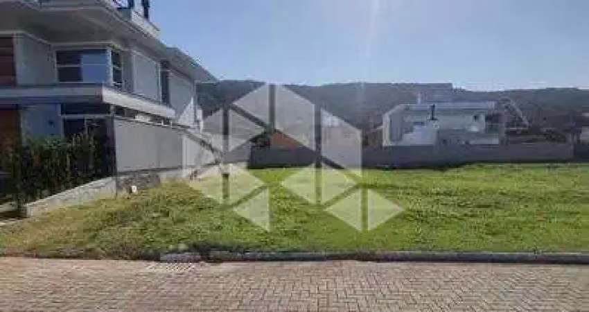 Terreno 360m² condomínio fechado lazer completo no ratones florianópolis