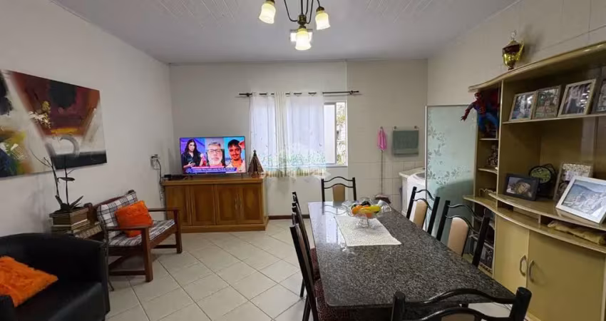 Casa espaçosa 4 quartos 2 vagas 313m² terreno 190m² privativos no trindade florianópolis