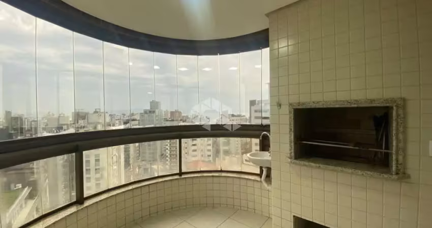 Apartamento 3 quartos sendo 1 suíte e 2 vagas de garagem no centro de florianópolis