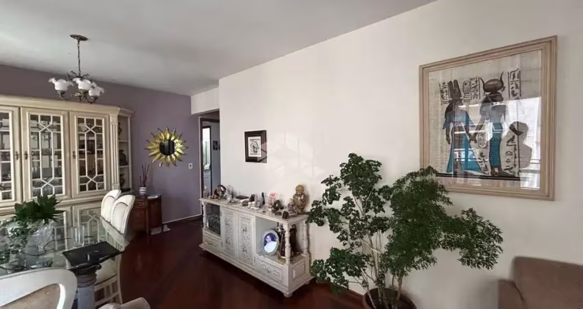 Apartamento com 3 quartossendo 1 suíte  e 2 vagas próximo ao beiramar shopping no centro de florianópolis