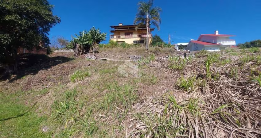 Terreno em local alto com linda vista da cidade!