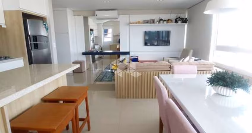 Apartamento  no Último Andar - Rua Marquês de Souza