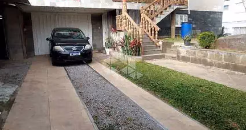 Casa com 5 quartos à venda na Rua Buarque De Macedo, 4646, Brasilia, Garibaldi