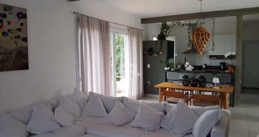 Casa  alto padrão em condomínio fechado proximo ao surfland