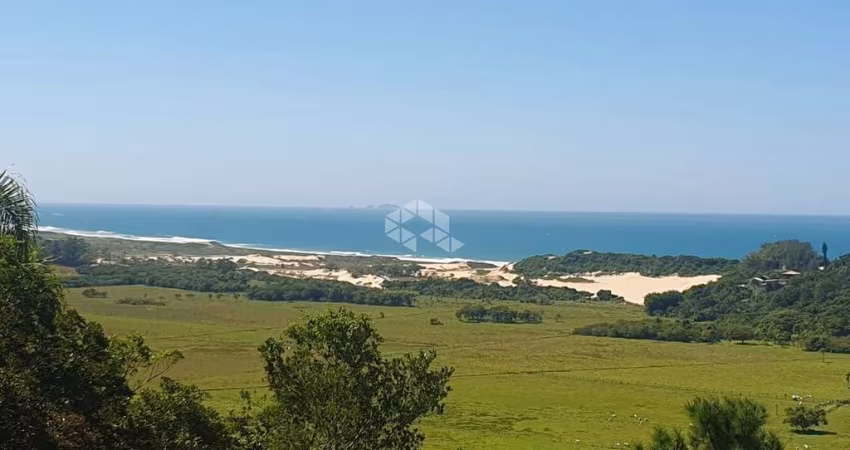 Terreno a venda com vista panorâmica para praia da Gamboa,oportunidade única nessa região !