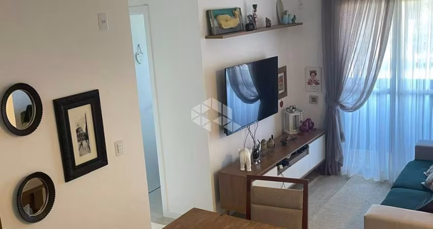 Apartamento com 2 dormitórios, com 1 vaga e 61,65 m² privativos próximo a Surfland