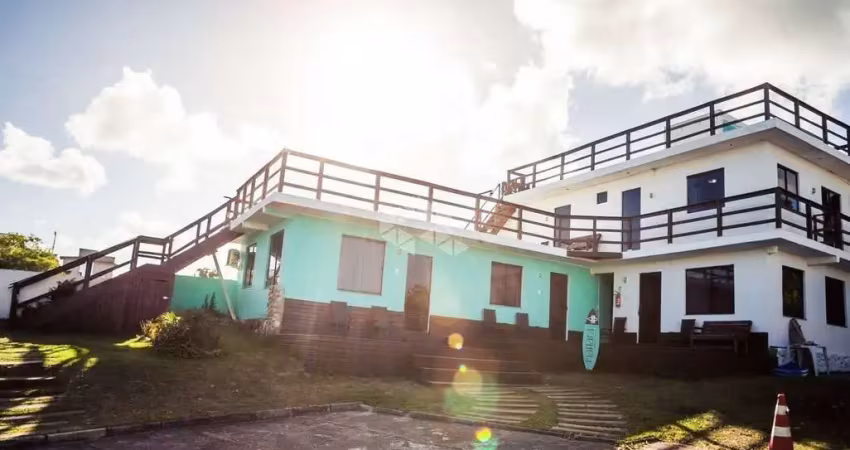 Pousada com 6 apartamentos na Praia do Rosa - SC