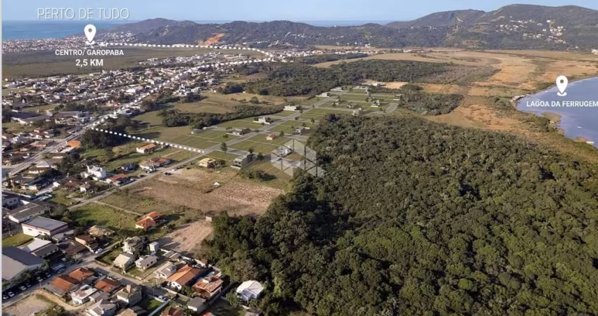 Terreno em Loteamento Exclusivo - Beira da Lagoa | Areias da Palhocinha, Garopaba/SC