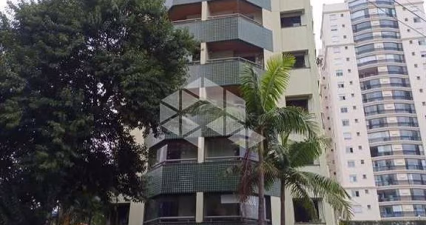 Apartamento com 103m² em Sanatana