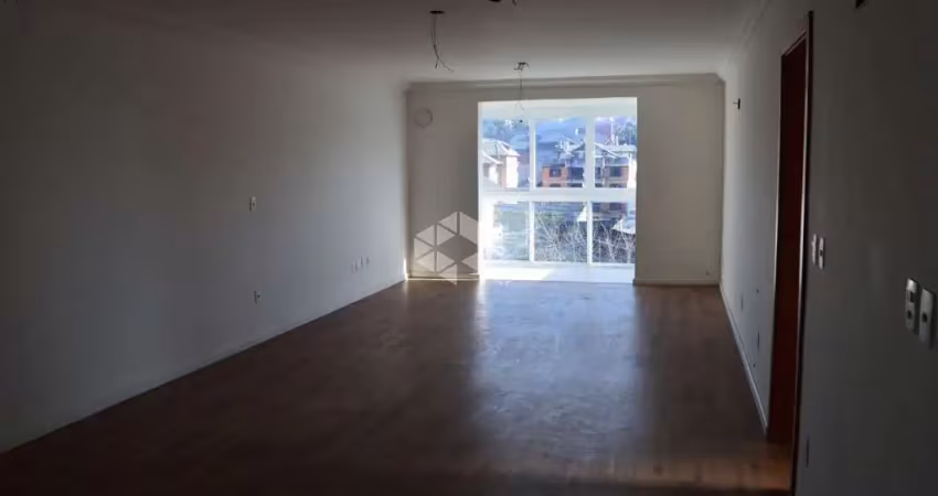 Apartamento 3 dormitórios, 118,80m² privativos, 1 vaga, no centro de gramado