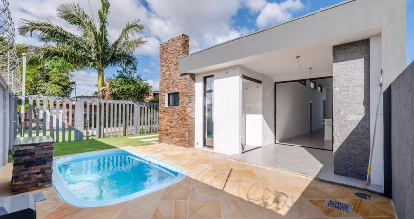 CASA EM CONDOMÍNIO COM 3 SUÍTES