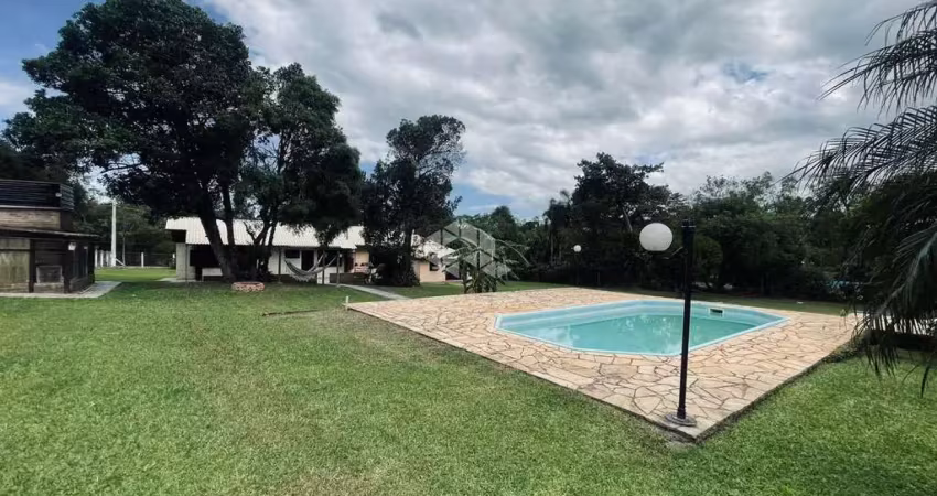 Casa localizada no Loteamento Rural Palermo.