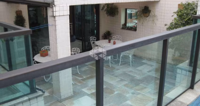 DUPLEX TATUAPÉ COM 3 QUARTOS E 3 VAGAS