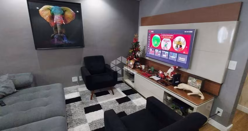 CASA EM ARTUR ALVIM COM 3 DORMITÓRIOS