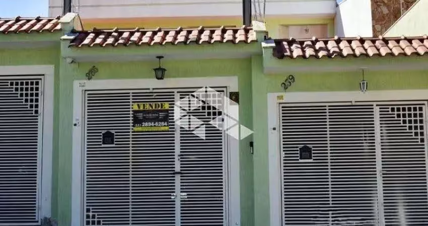 CASA NA CIDADE PATRIARCA COM 3 QUARTOS