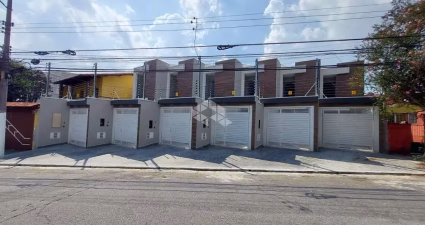 Sobrado na vila ré  com 3 dormitorios sendo 1 suite e 2 vagas!