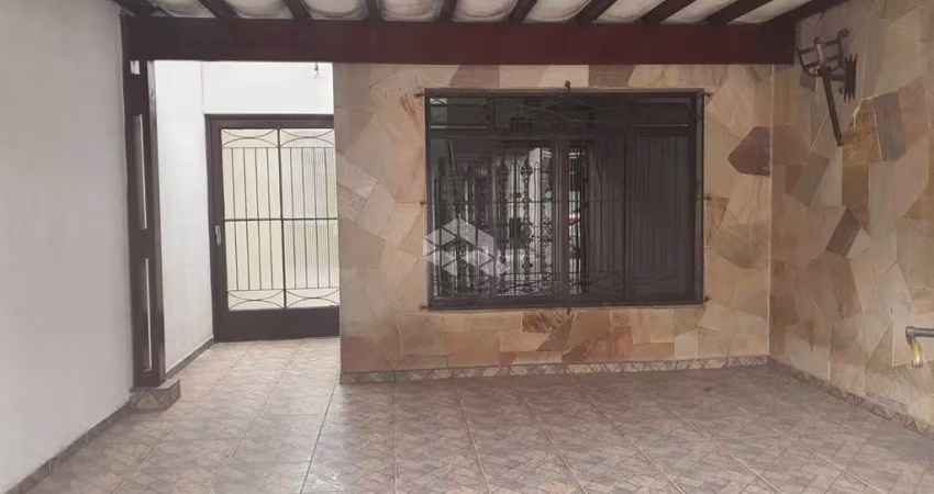 SOBRADO NA PENHA  COM 3 DORMITORIOS SENDO 1 SUITE E 2 VAGAS!