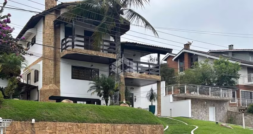 EXCLUSIVA CASA DE ALTO PADRÃO | 4 SUÍTES | CONDOMÍNIO ARUÃ | MOGI DAS CRUZES