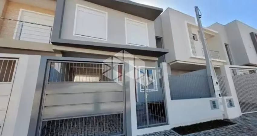 Sobrado novo 3 dormitórios sendo 2 suítes no bairro Nossa Sra das Graças.