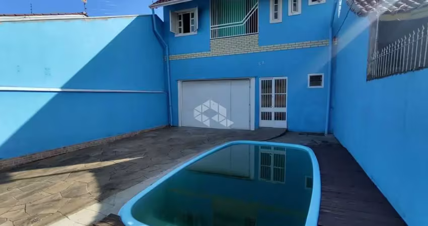 Sobrado com 3 (três) dormitórios bairro Mato Grande