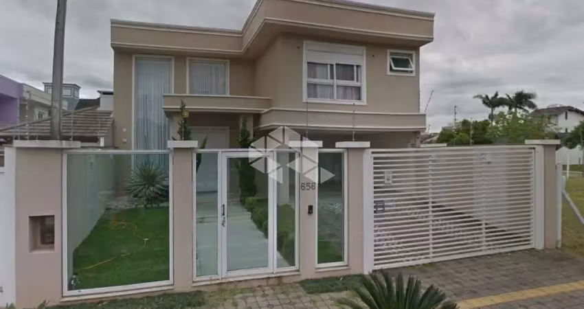 Sobrado de 4 dormitórios no Bairro Marechal Rondon.