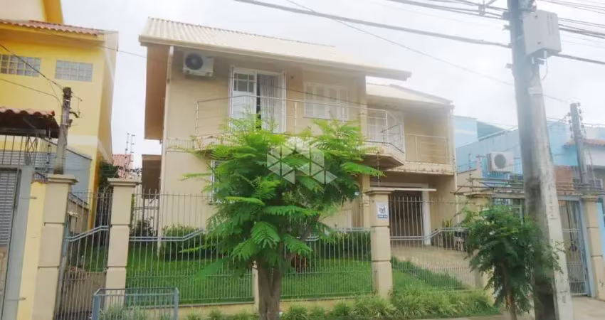 Sobrado 175,83m² 04 dormitórios, 01 suíte, com piscina no bairro são josé em canoas