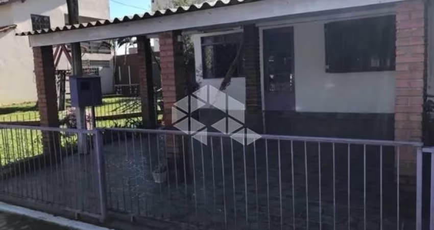 Casa em Condomínio com 2 dormitórios, 2 vagas, Bairro Igara/ Canoas