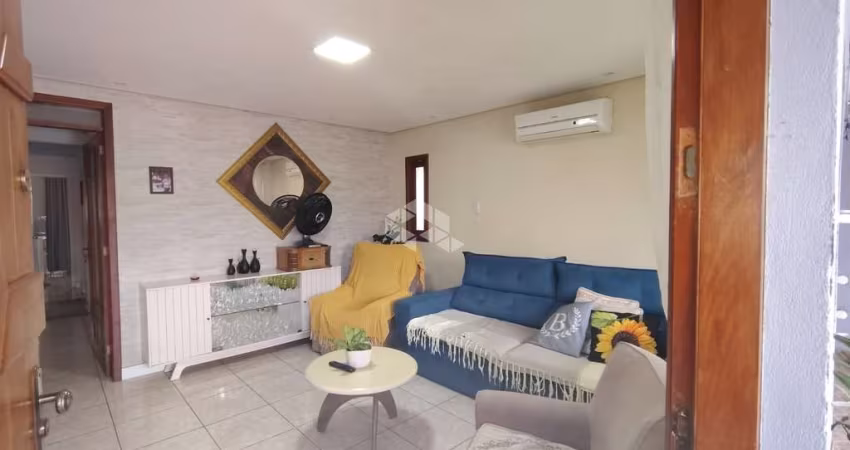 Residencia terrea com 3 dormitórios, 3 banheiro, e edicula com mais 02  dormitorios na Estancia Velha em Canoas