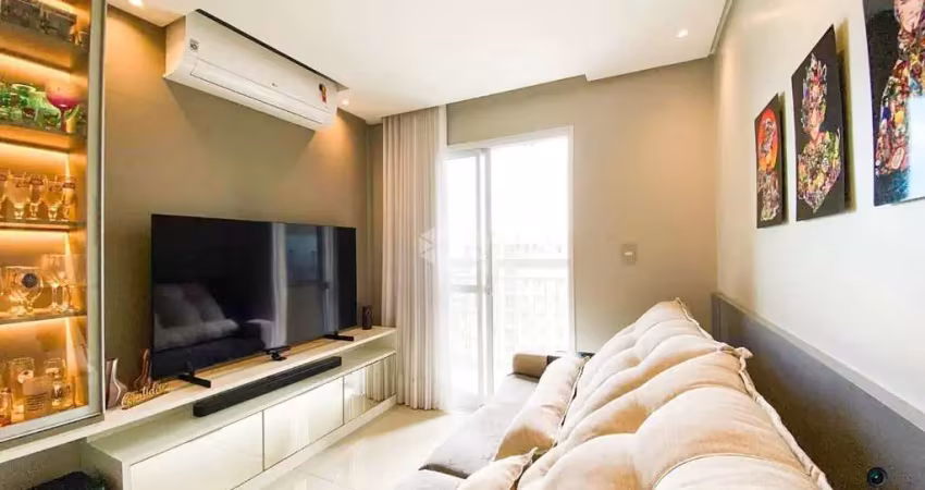 Apartamento semi mobiliado 58,80m² 02 dormitórios, 01 suíte 01 vaga no bairro Igara, em Canoas