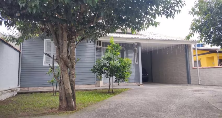 Casa com 3 quartos, com uma suite-  Estancia Velha