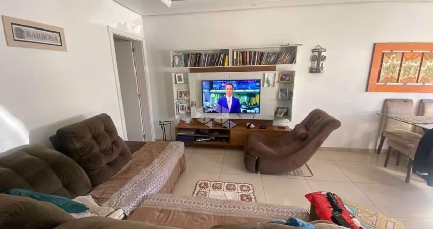 Casa 3 dormitórios, sendo 1 suíte, 2 banheiros, espaço gourmet com churrasqueira. Parque Amador Esteio