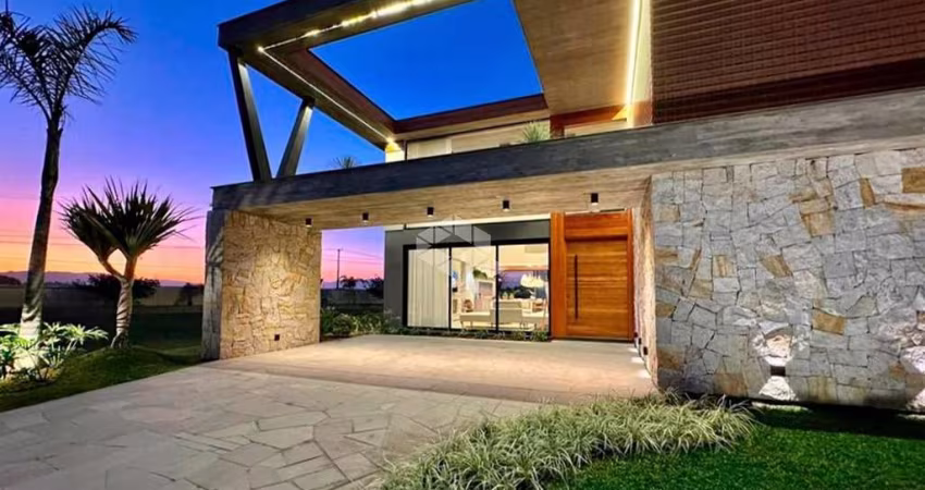 Casa em condominio com 5 suites em Xangri-la