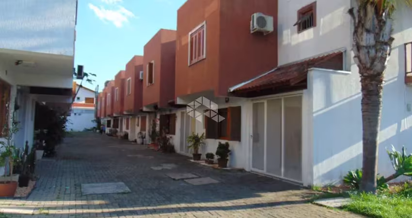 Casa em condomínio de 3 quartos com 2 garagens no bairro tristeza