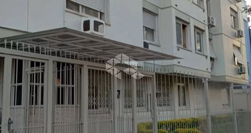 Ótimo apartamento térreo de 2 dormitórios  no Menino Deus