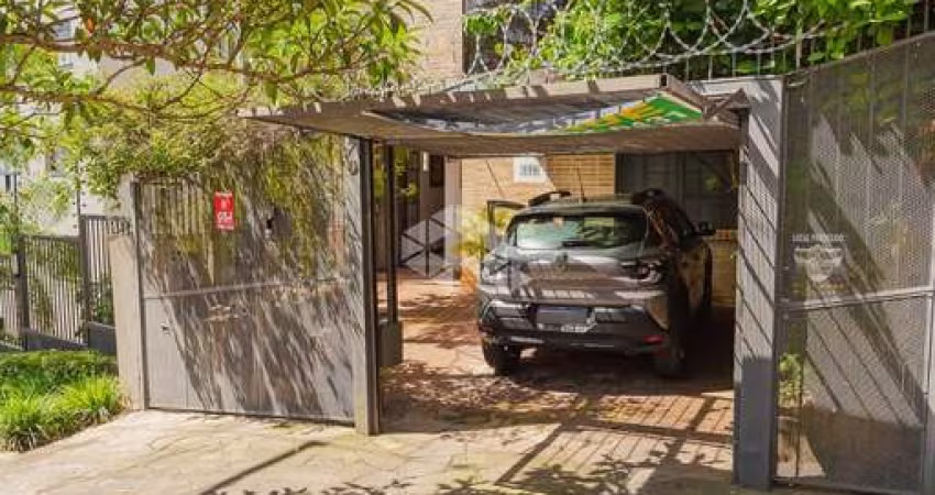 Casa de 5 dormitórios no Bairro Menino Deus próxima a Orla do Guaíba