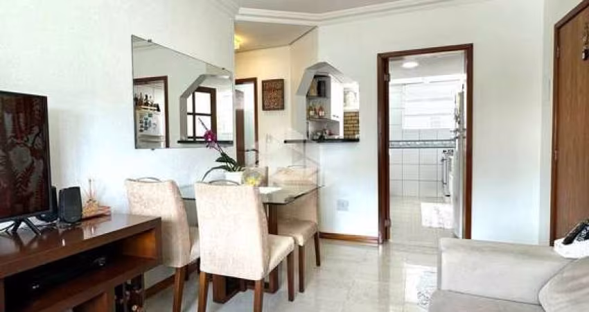 Apartamento mobiliado de 2 quartos com garagem coberta no bairro Higienópolis próximo ao Zaffari  e Bourbon Assis Brasil.