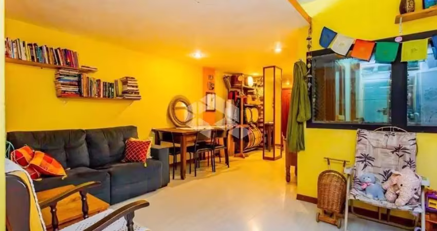 Apartamento térreo de 2 quartos com terraço na cidade baixa próximo a redenção, ufrgs e santa casa