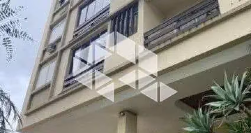 Cobertura necessitando de reforma, venda somente à vista