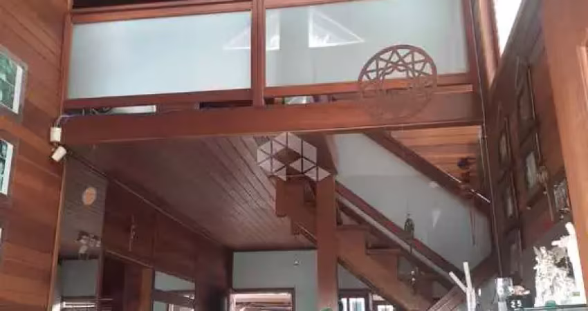 Casa à venda 3 dormitórios/quartos , suite, 2 banheiros, 3 vagas de garagem no bairro jardim itu sabará , porto alegre.
