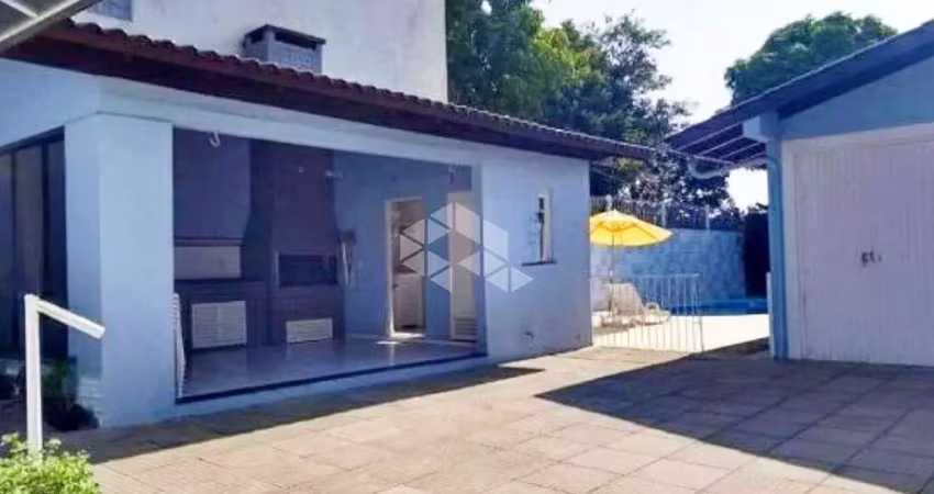 Casa à venda , com 3 dormitórios/quartos, 4 vagas/box, no Bairro Medianeira