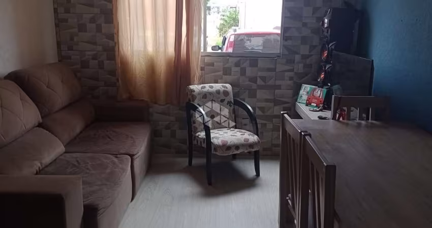 Apartamento térreo à venda de 2 dormitórios, 1 vaga, no bairro Jardim Leopoldina.