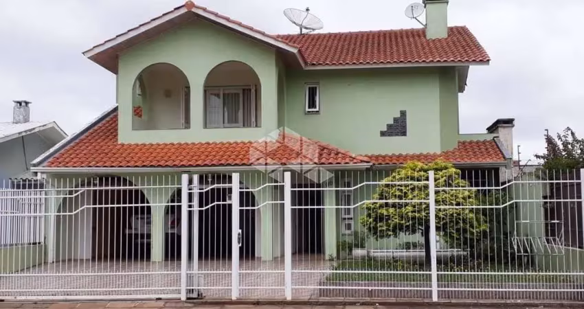 Excelente casa de dois pavimentos alto padrão em vacaria