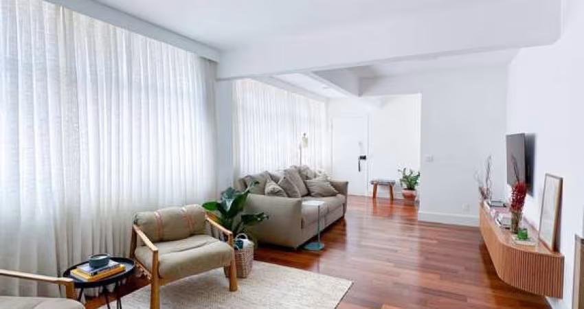 Apartamento em Pinheiros de 154m² com 2 vagas na garagem