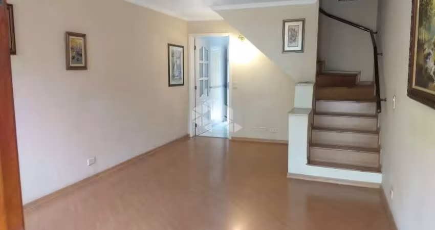 Casa em pinheiros com 143m² com 2 dormitórios e garagem para 3 carros