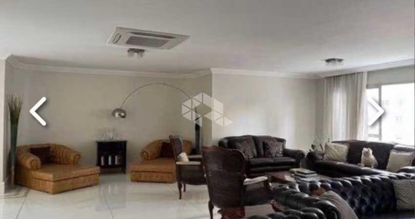 Apartamento em itaim de 215m² com 1 suite com closet, 2 quartos e 2 vagas na garagem