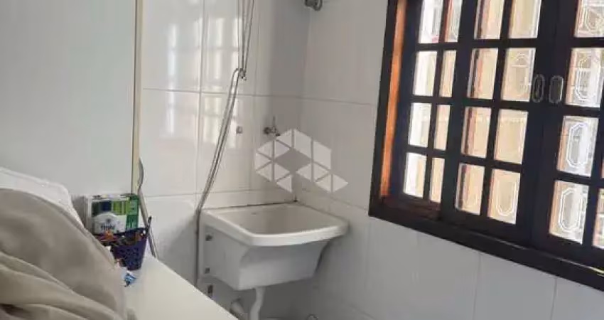 Casa à venda com 220m², 3 quartos e 2 vagas 750.000,00