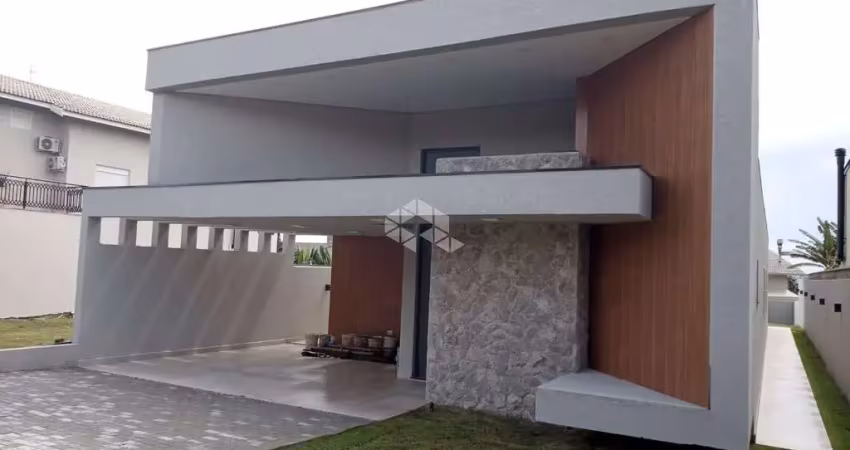 Linda casa em condomínio, 3 suítes para vender por r$ 2.400.000